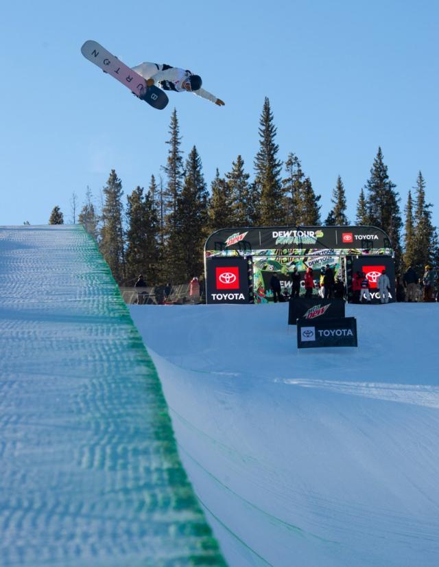 1639972468990035934.jpg Xuetong_Cai_sb_womens_final_superpipe_copper_dew_tour_2021_CLAVIN7.jpg