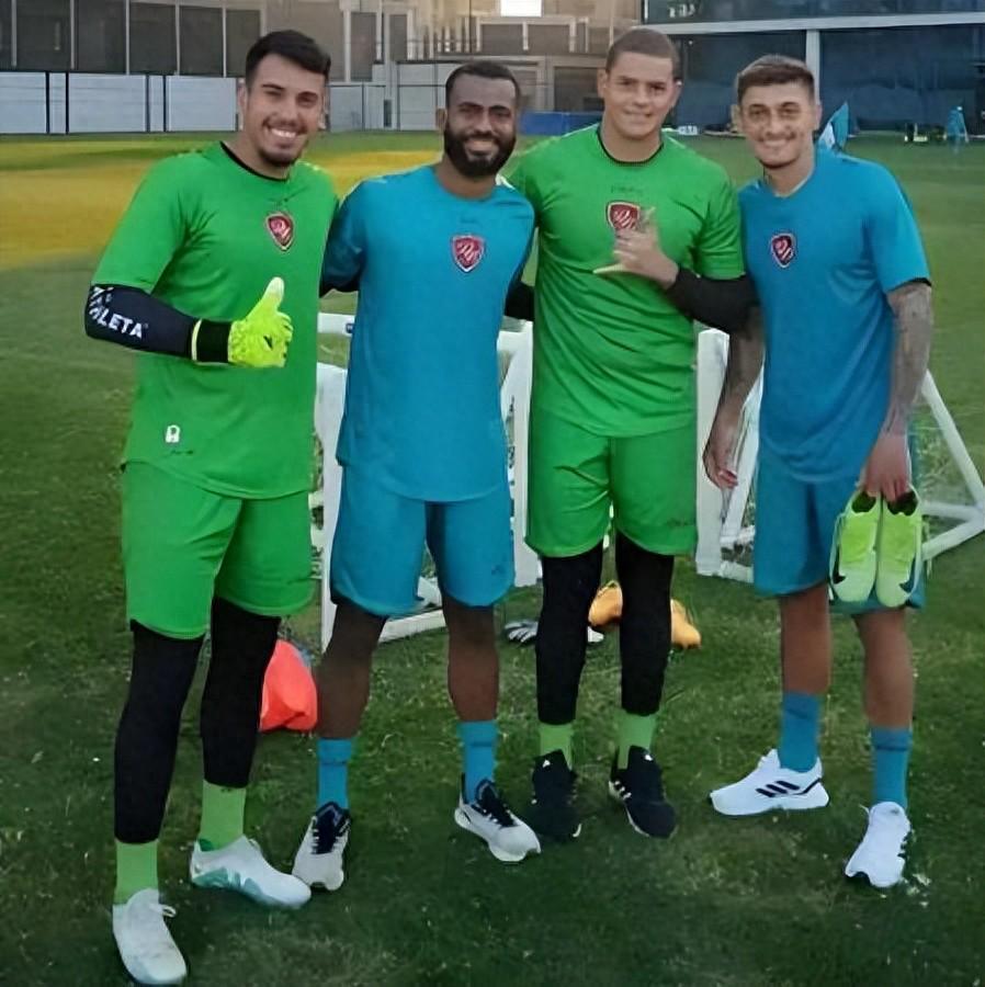 足彩-他上赛季都没资格进鲁能二队,如今却被郑智重用,连续出战中超